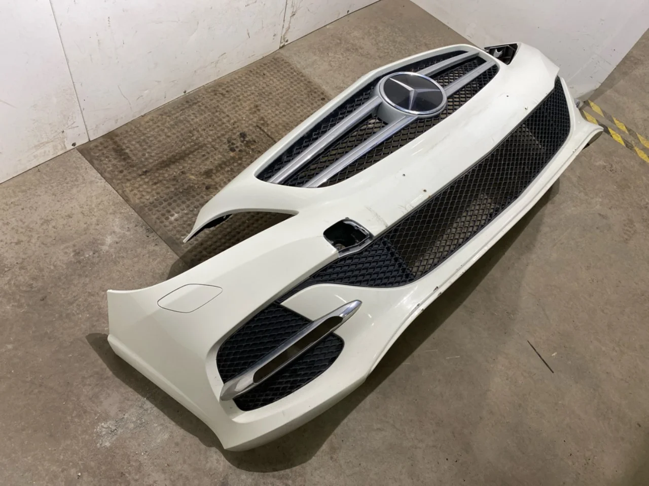 Mercedes B 180-200 W246/W242 2012-19 Front bumper view 2