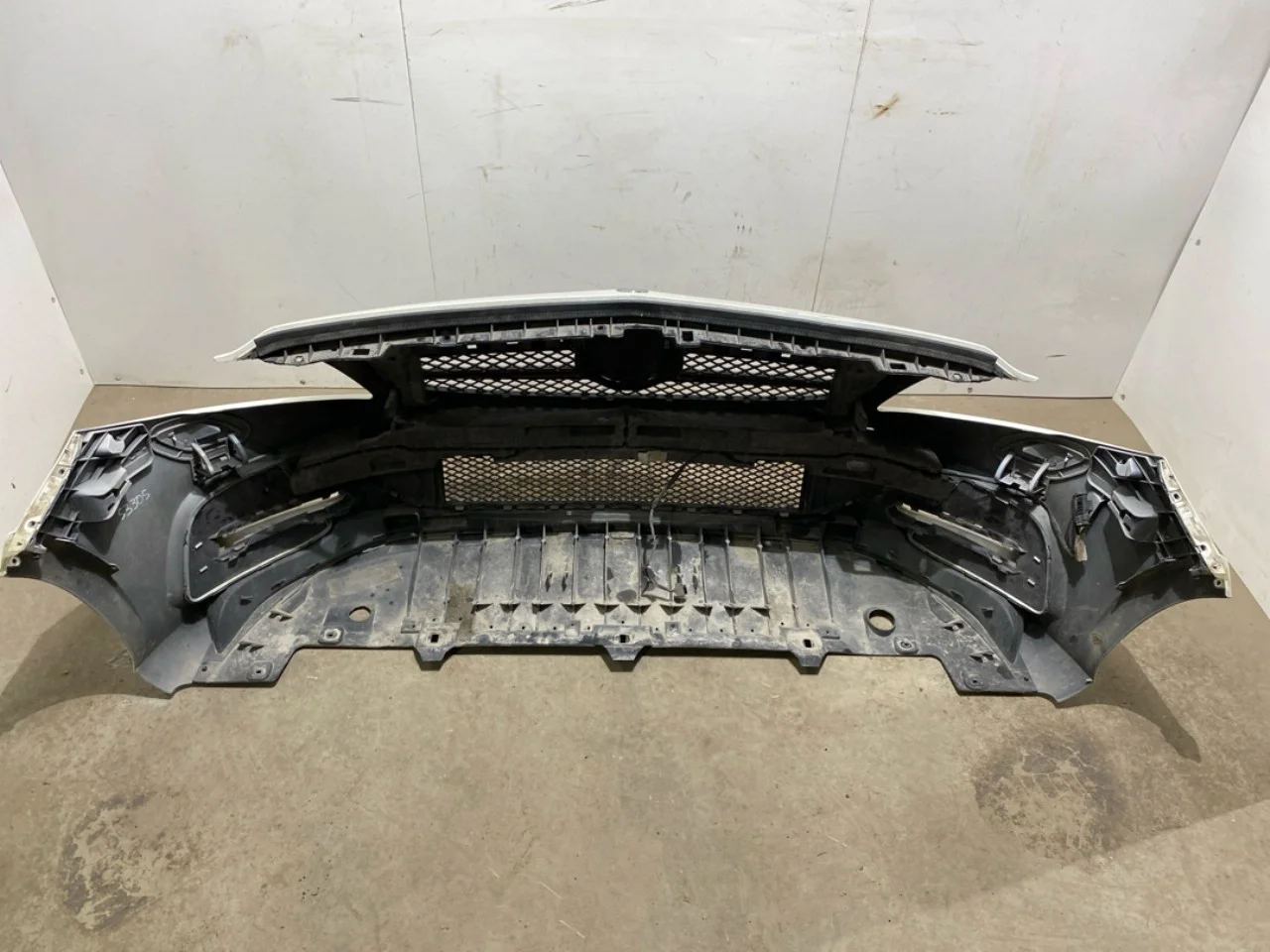 Mercedes B 180-200 W246/W242 2012-19 Front bumper view 4
