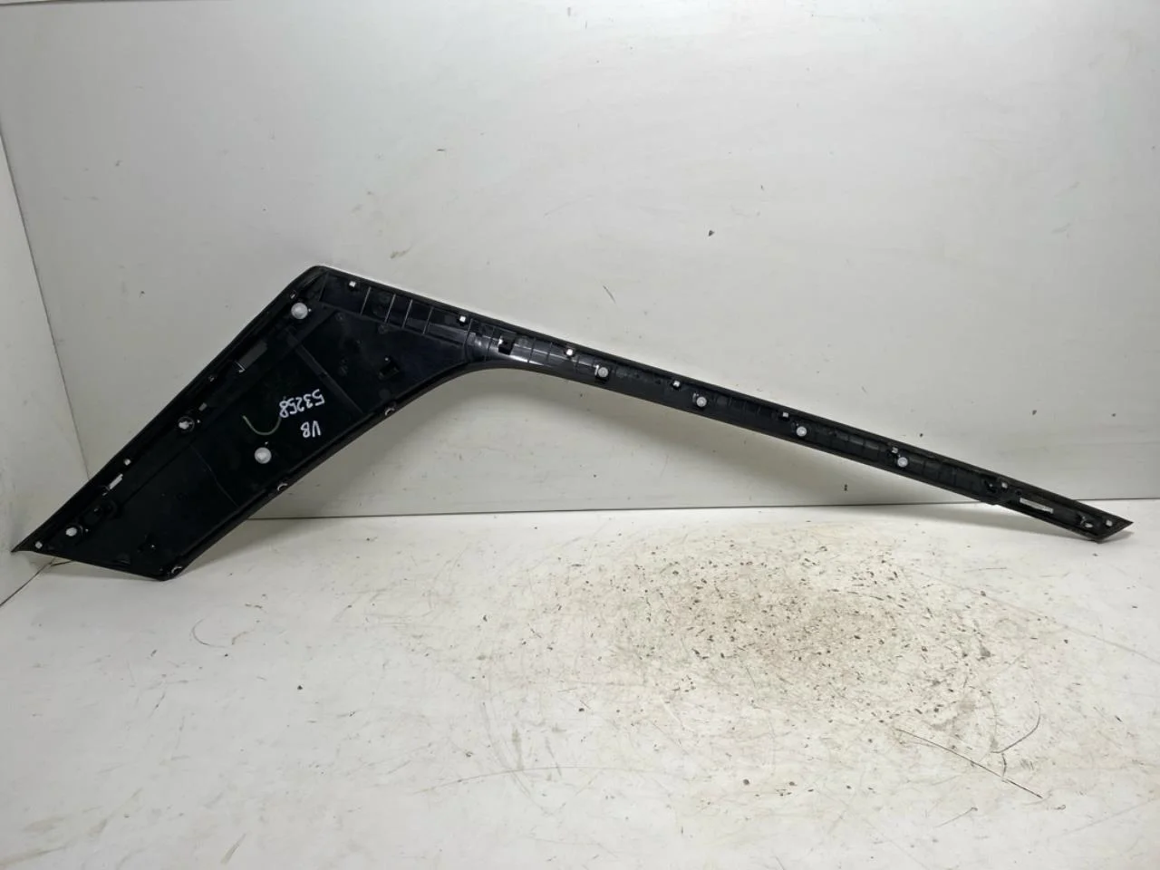 Hongqi E-HS9 2022- Trim molding, other view 2