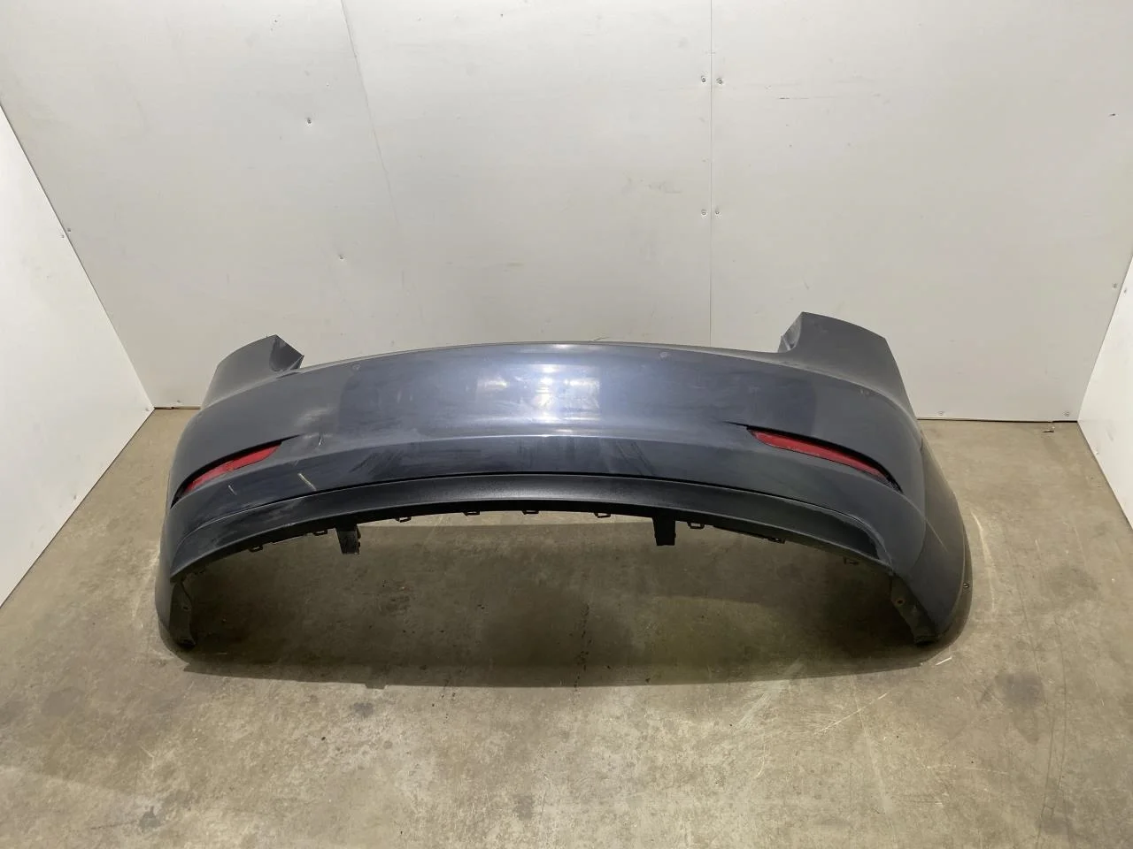 Tesla MODEL 3 2017--> Rear bumper