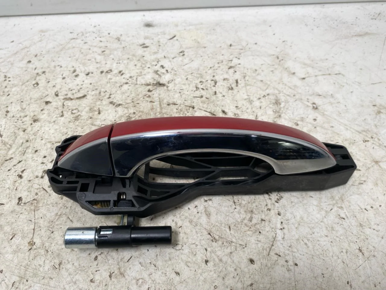 Mg ZS EV 2020- Left exterior door handle view 2