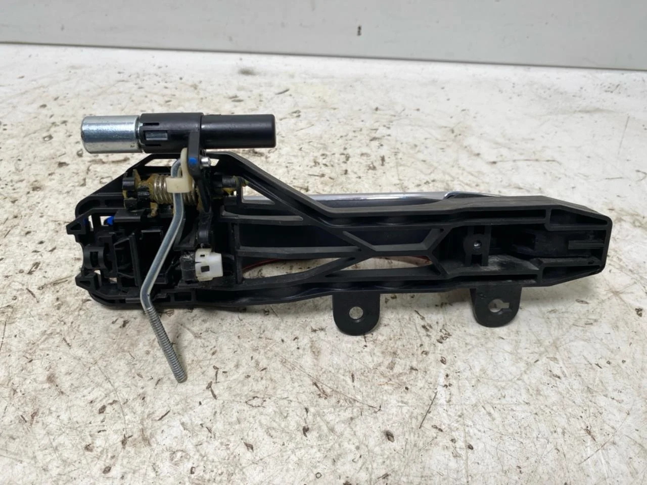 Mg ZS EV 2020- Left exterior door handle view 3