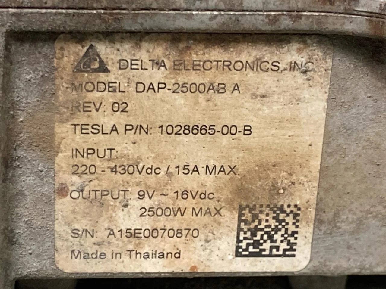 Tesla MODEL S 2013- Feszültségátalakító, akkumulátor nézet 3