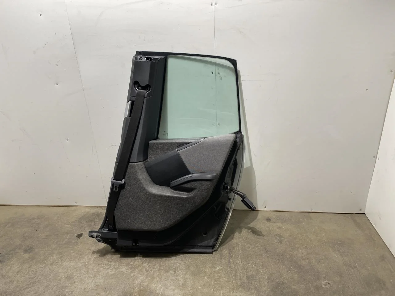 BMW I3 I01 2013-22 Ajtó, 4 ajtós, hátsó, jobb nézet 3