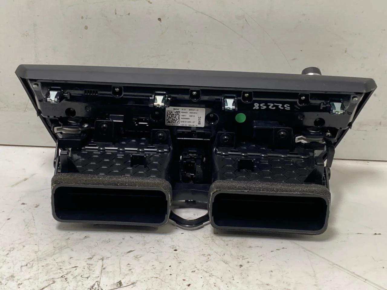 BMW I3 I01 2013-22 Heater control unit view 2