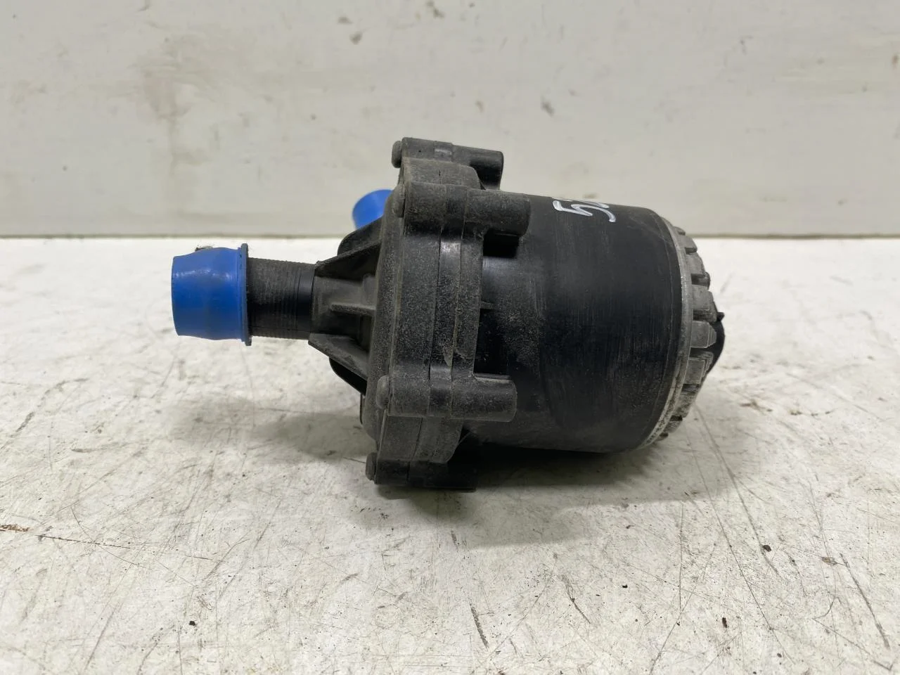Mercedes B 180-200 W246/W242 2012-19 Keringtetőszivattyú nézet 3