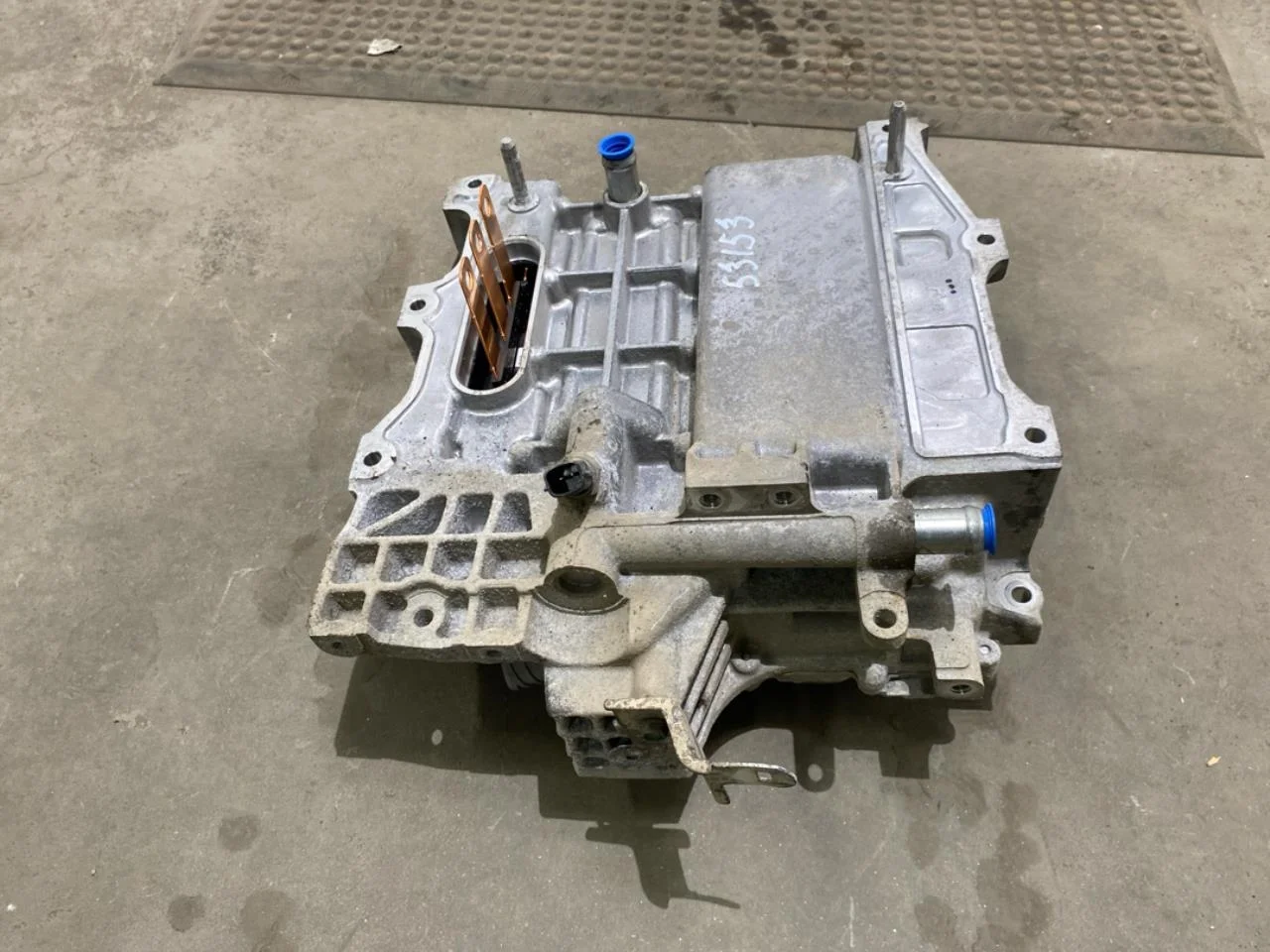 Nissan LEAF 2017-24 Invertor, 12-220V