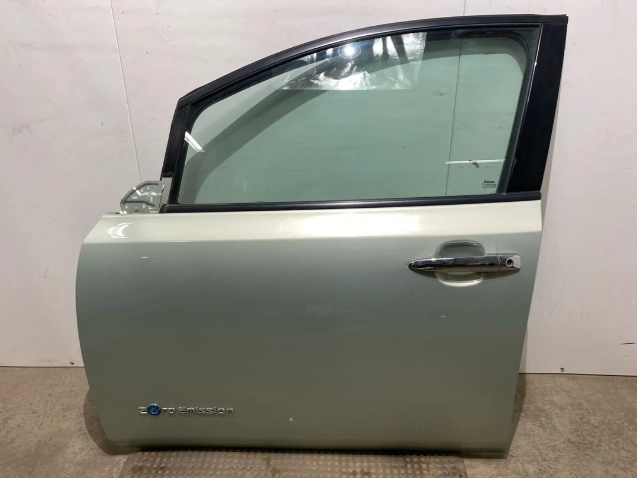 Nissan LEAF 2017-24 Ajtó, 4 ajtós, első, bal