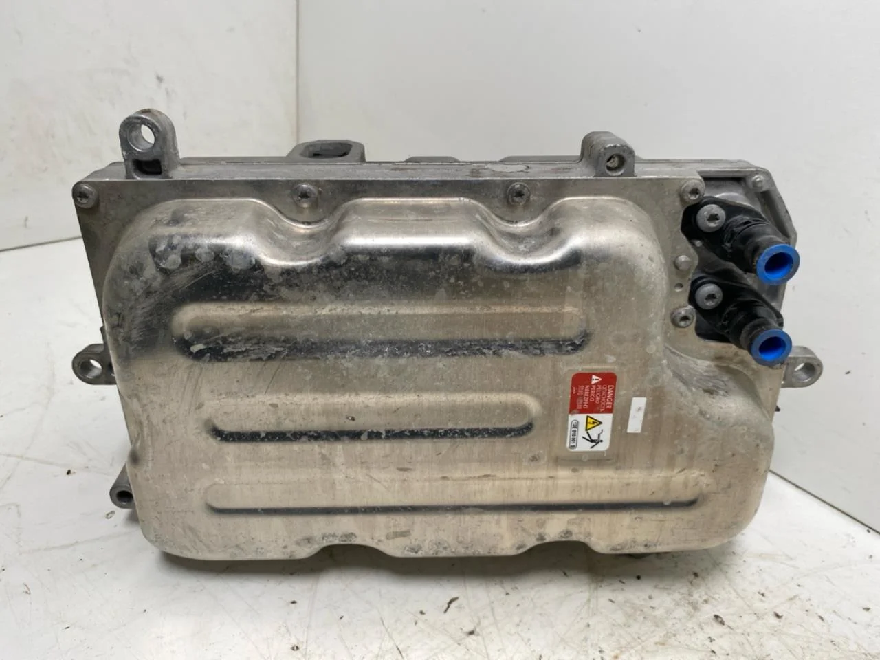 Volkswagen GOLF, E-GOLF VII 2013-20 Invertor, 12-220V vedere 4