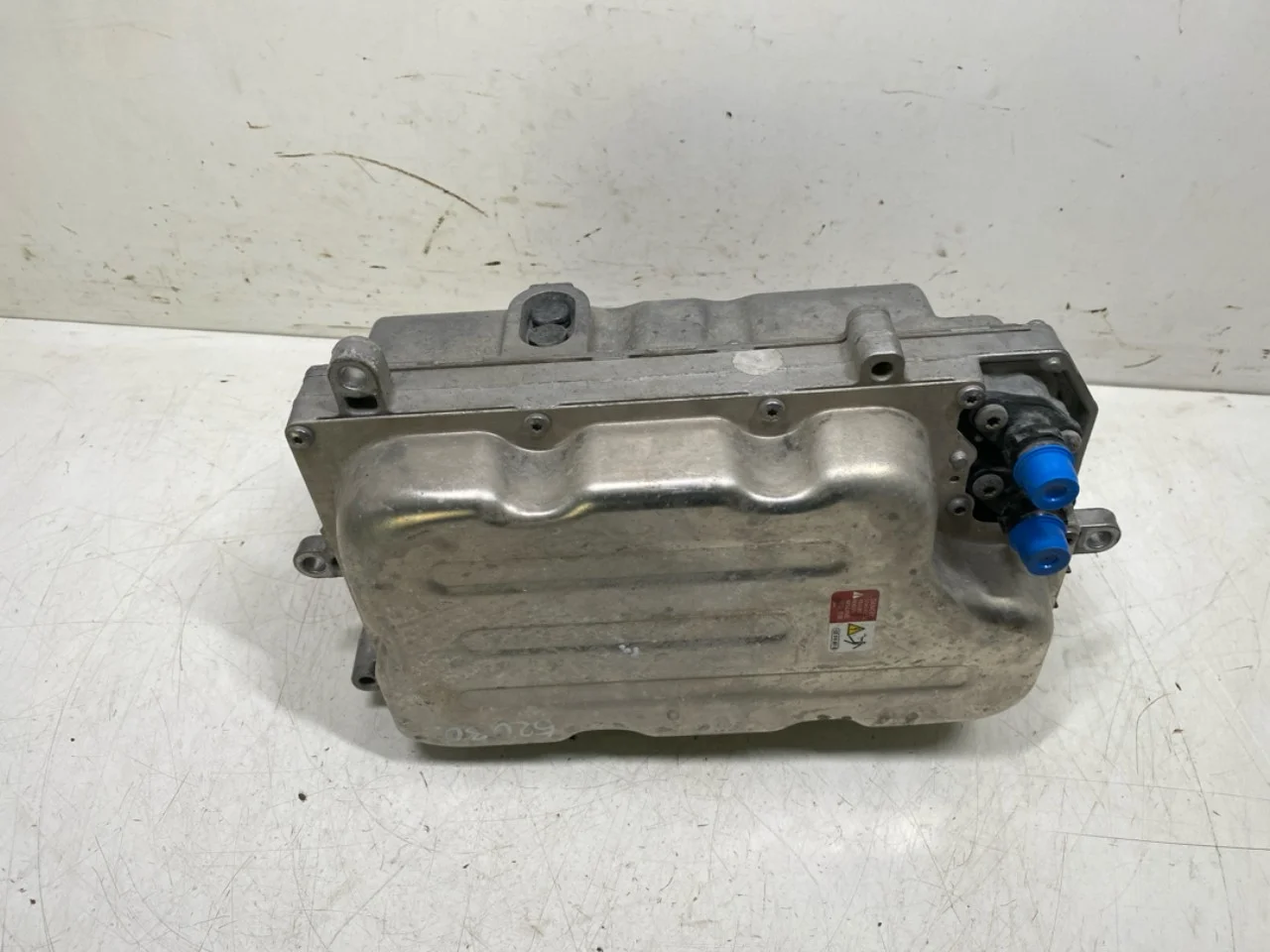 Volkswagen GOLF, E-GOLF VII 2013-20 Invertor, 12-220V vedere 4