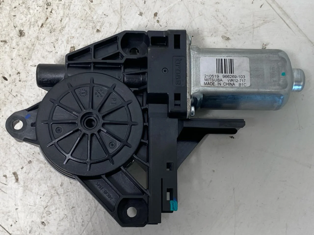 Polestar 2 2020- Window regulator motor view 2