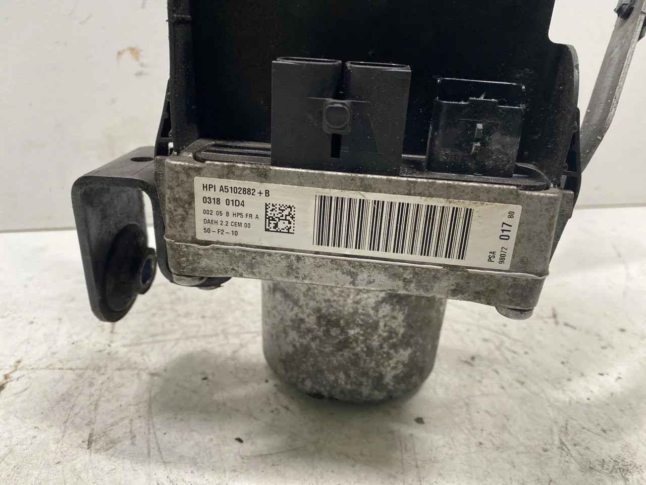 Peugeot PARTNER 2016-18 Electric power steering pump view 2