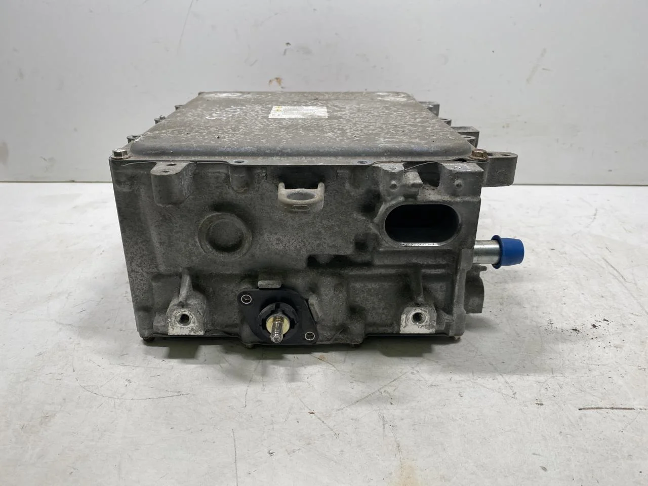 Peugeot PARTNER 2016-18 Invertor, 12-220V vedere 4