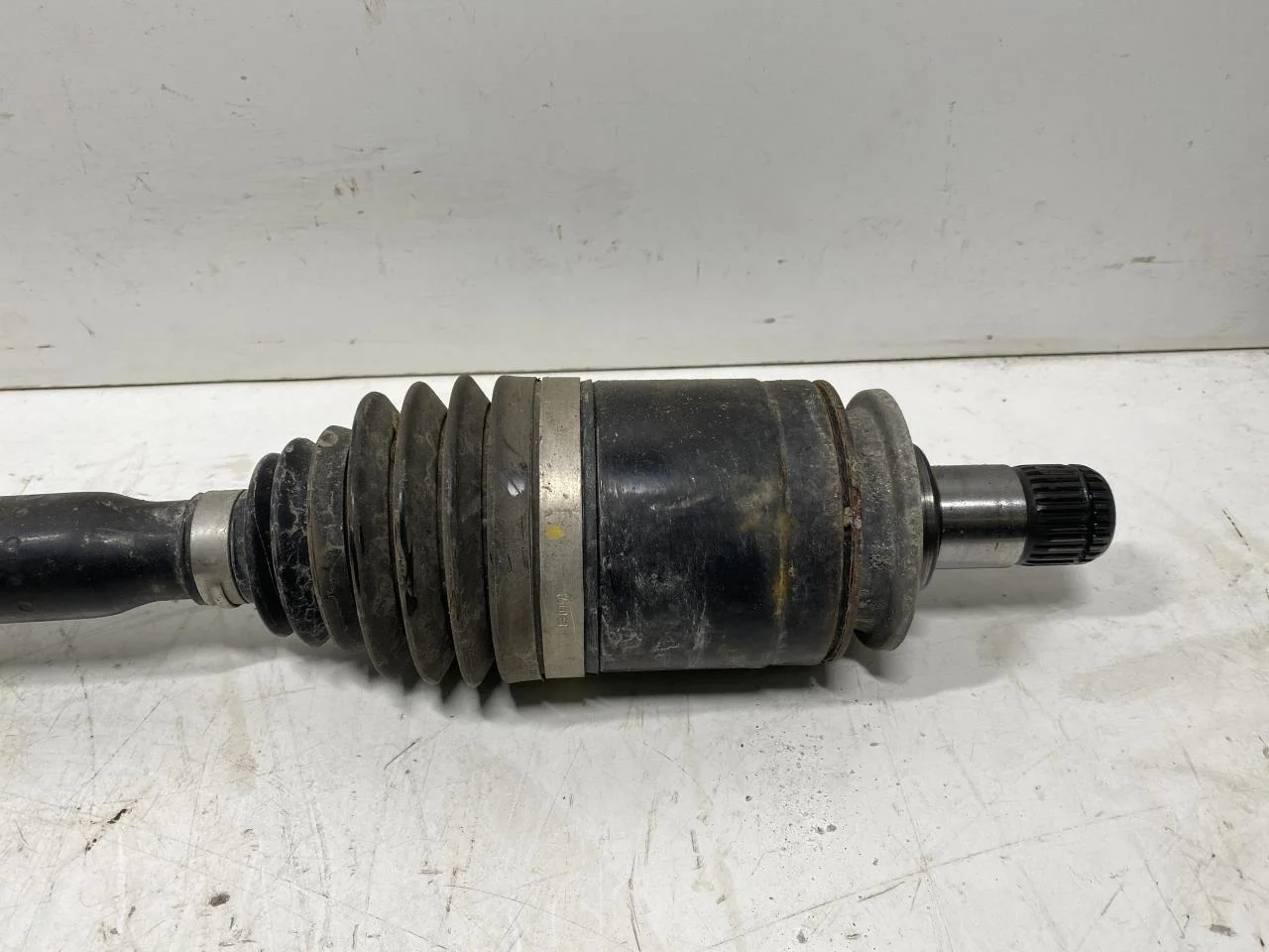 BMW I3 I01 2013-22 Rear right driveshaft view 3