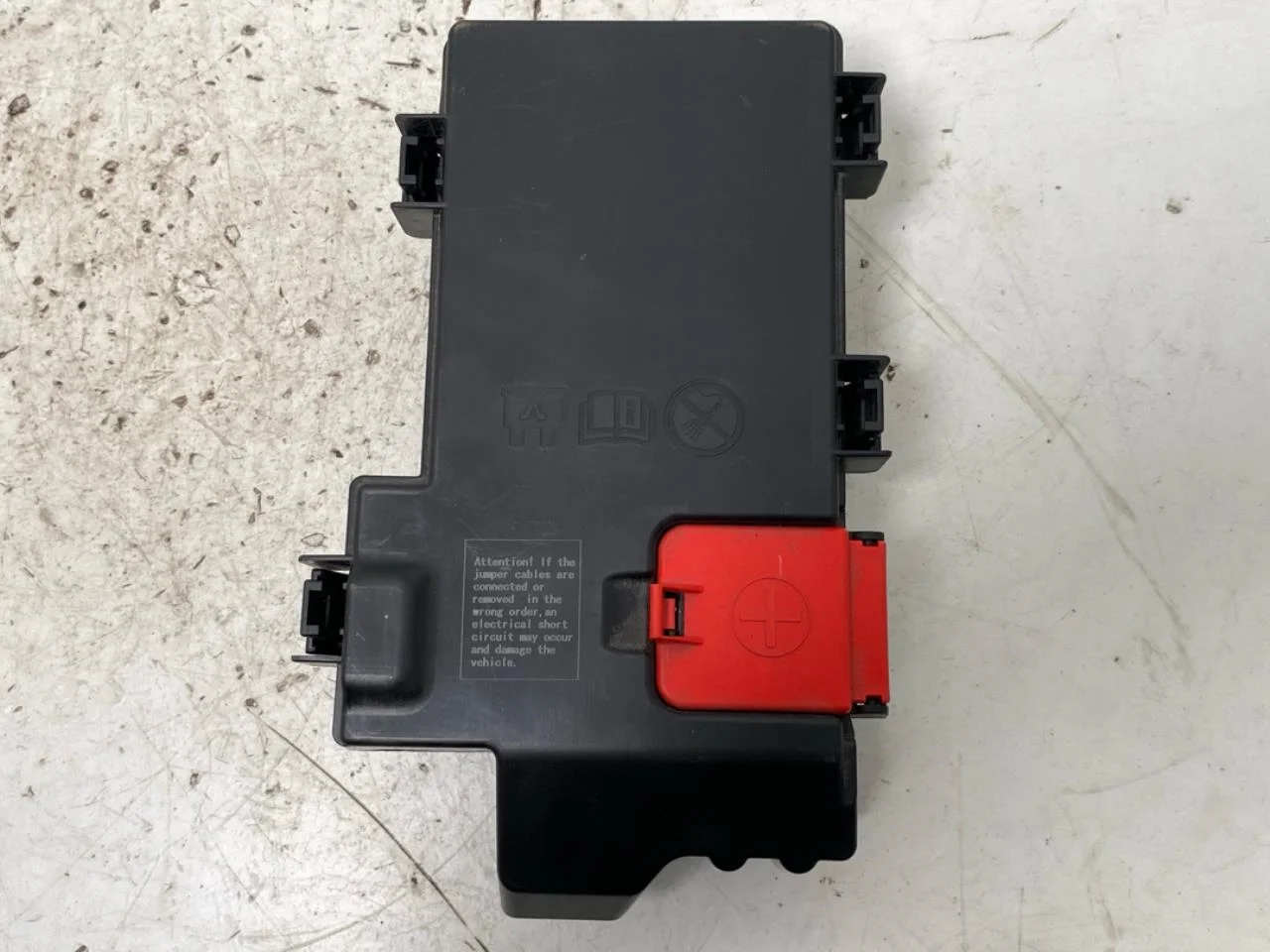 Volvo EX30 2024- Biztosítékdoboz / elektromos központ