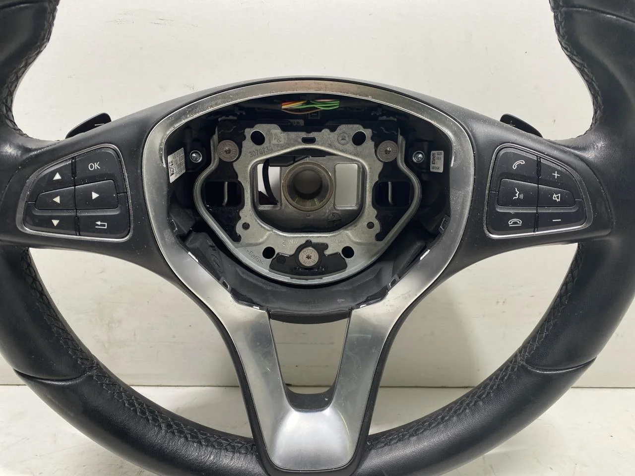 Mercedes B 180-200 W246/W242 2012-19 Steering wheel view 3