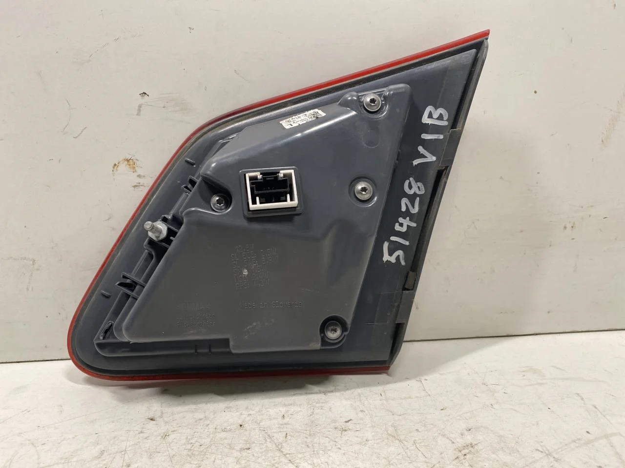 Mercedes B 180-200 W246/W242 2012-19 Hátsó lámpa, bal, csomagtérajtón (belső) nézet 3