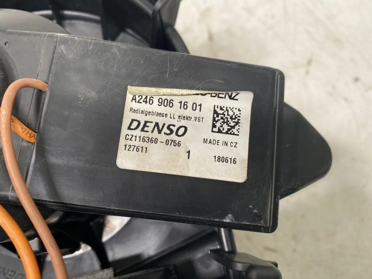 Mercedes B 180-200 W246/W242 2012-19 Heater blower motor view 2