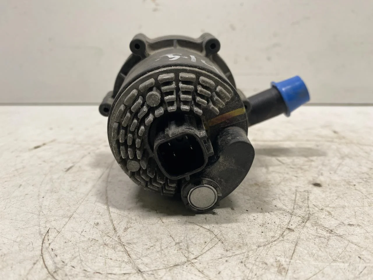Mercedes B 180-200 W246/W242 2012-19 Keringtetőszivattyú nézet 3
