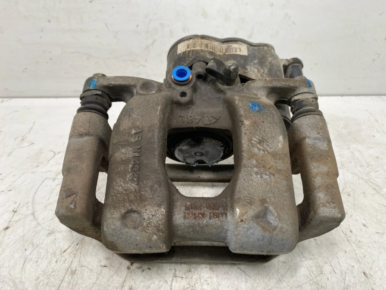 Hongqi E-HS9 2022- Rear left brake caliper
