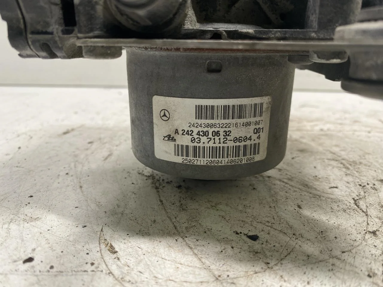 Mercedes B 180-200 W246/W242 2012-19 Vacuum pump view 4