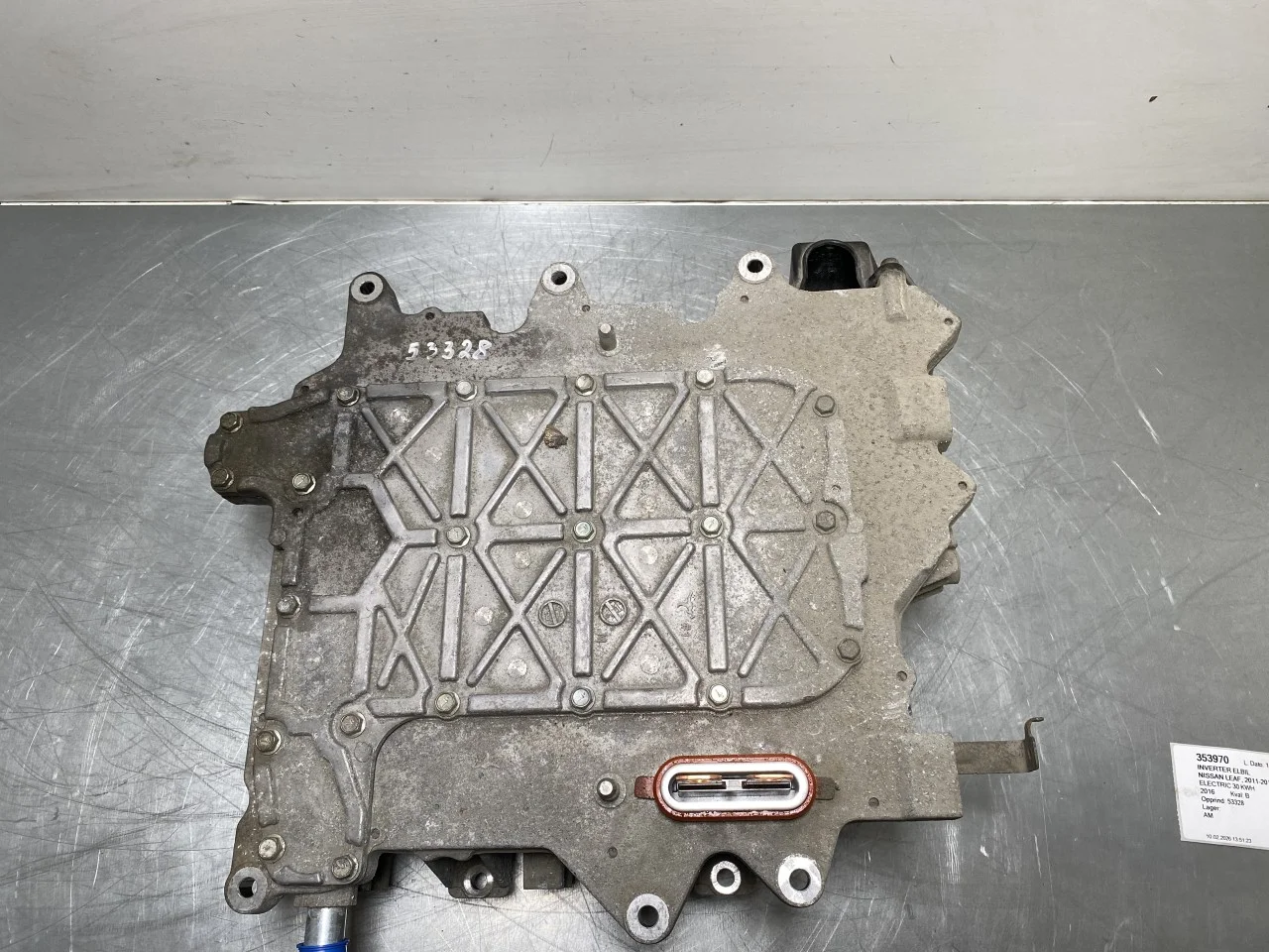 Nissan LEAF 2011-17 Inverter, 12-220V nézet 2
