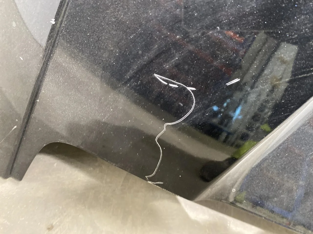Nissan ARIYA 2021- Spoiler, tailgate view 2