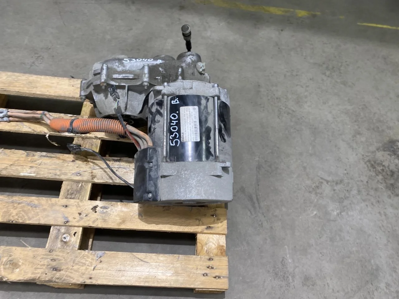 Renault TWIZY Elektromos motor, hátsó nézet 3