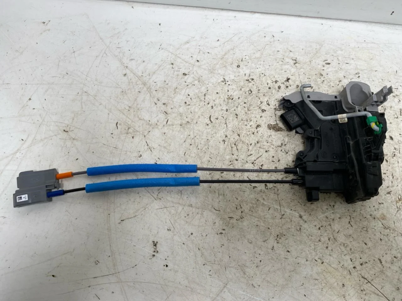 Hyundai KONA / ELECTRIC 2018-23 Door lock housing view 2