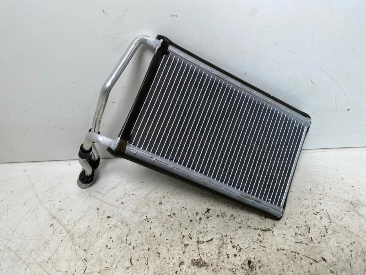 Hyundai IONIQ 5 NE 2022- Heater matrix, without air conditioning view 2