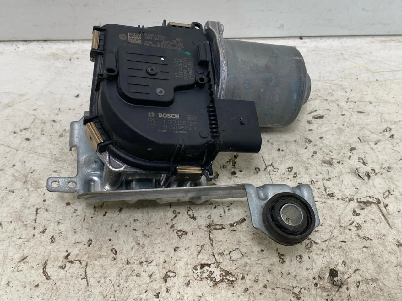 Audi Q4 E-TRON FZ 2021- Windshield wiper motor