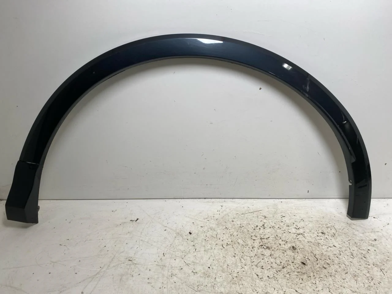 Audi Q4 E-TRON FZ 2021- Wheel arch trim