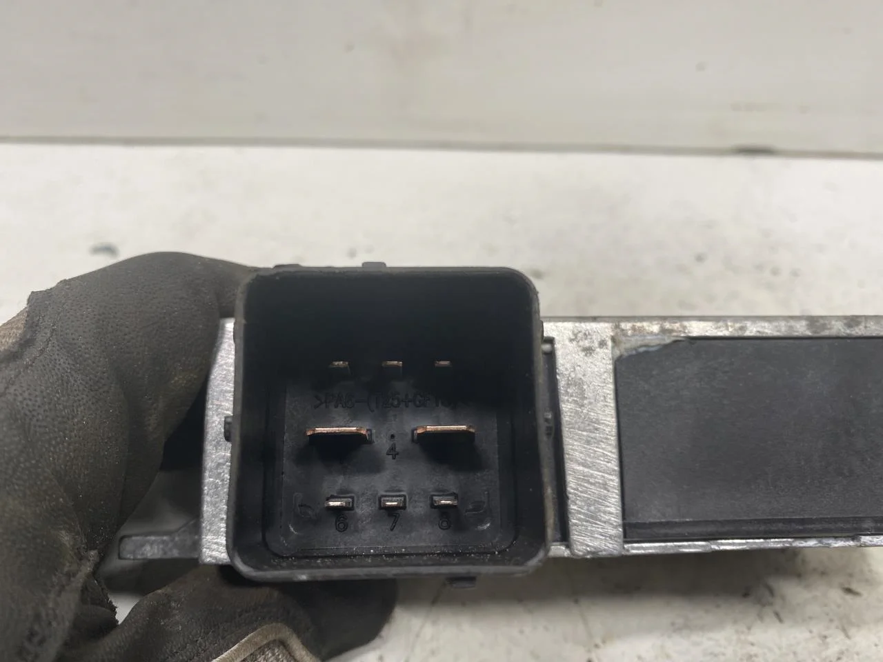 Renault ZOE/E- TECH 2013--> Releu ventilator radiator vedere 3