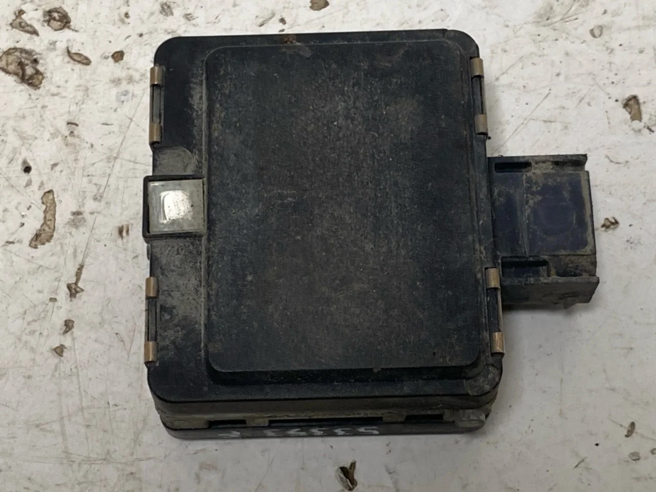 Tesla MODEL S 2013- Tempomat (adaptív) érzékelő nézet 2