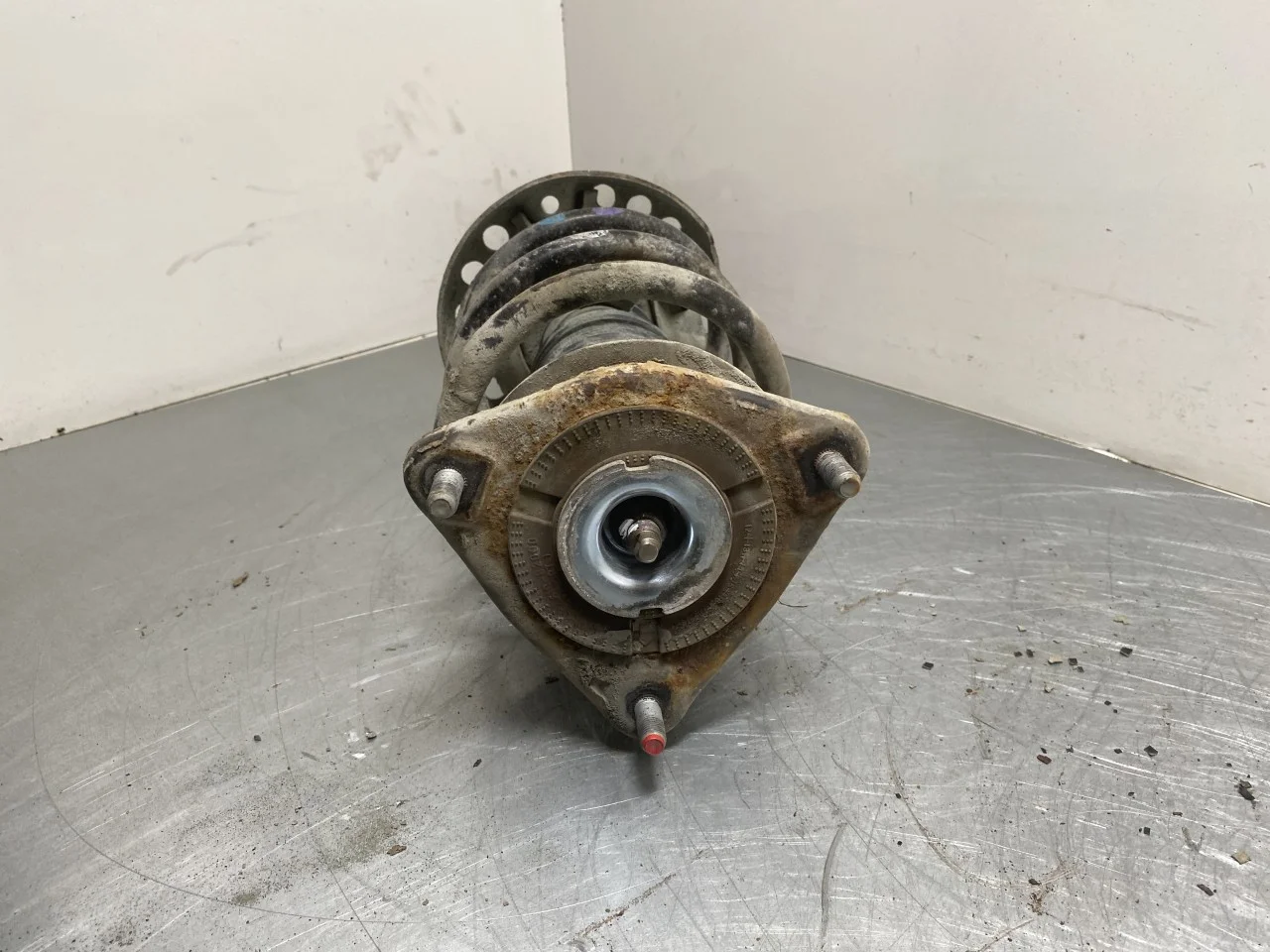 Kia SOUL 2009- Strut assembly, front right view 3