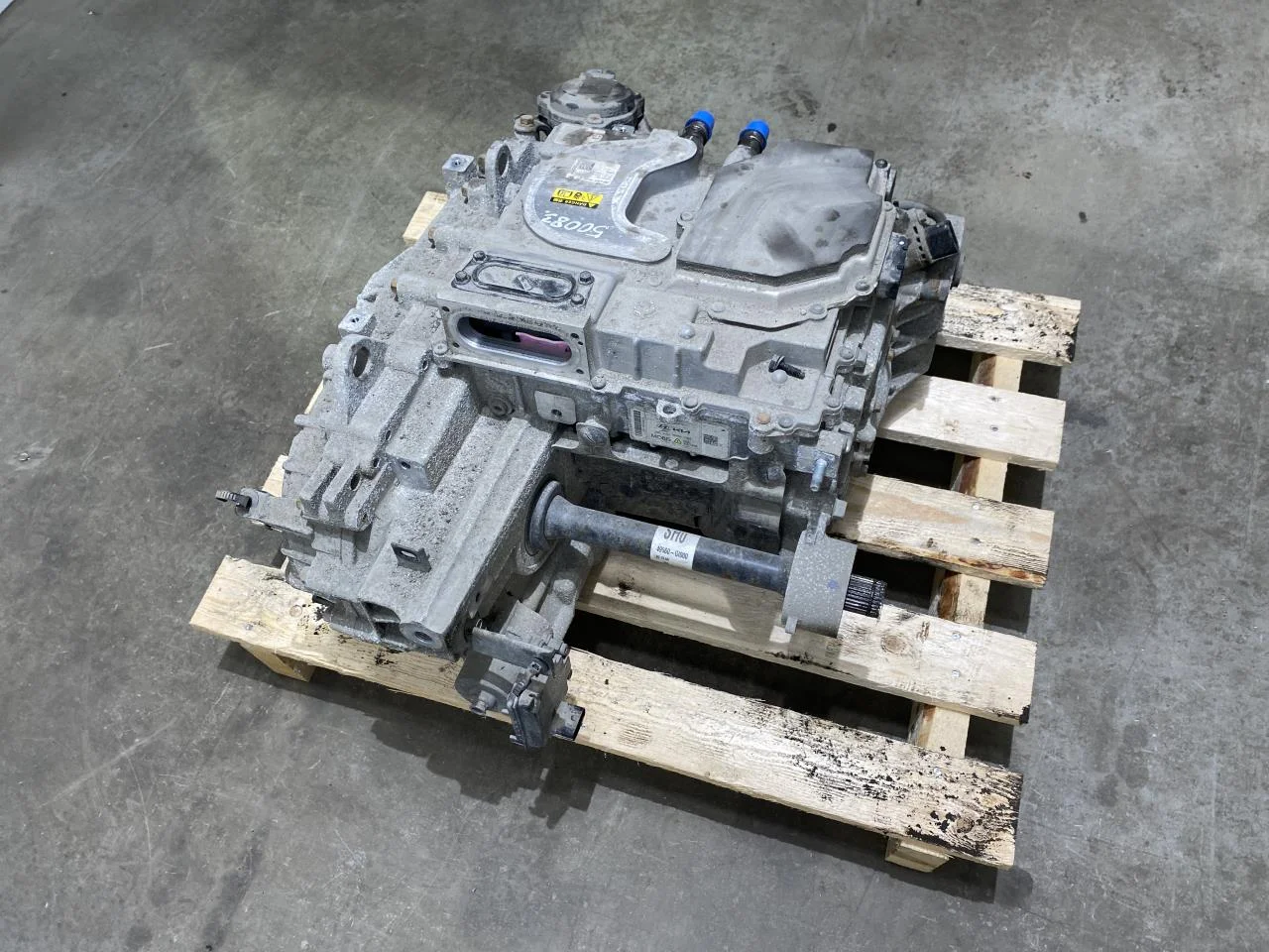 Kia EV6 2022- Elektromos motor, hátsó nézet 3