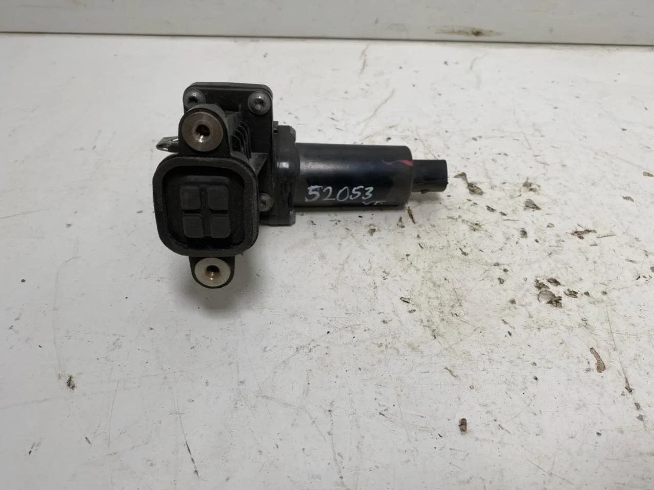 Ford MUSTANG MACH-E 2021- Door lock housing