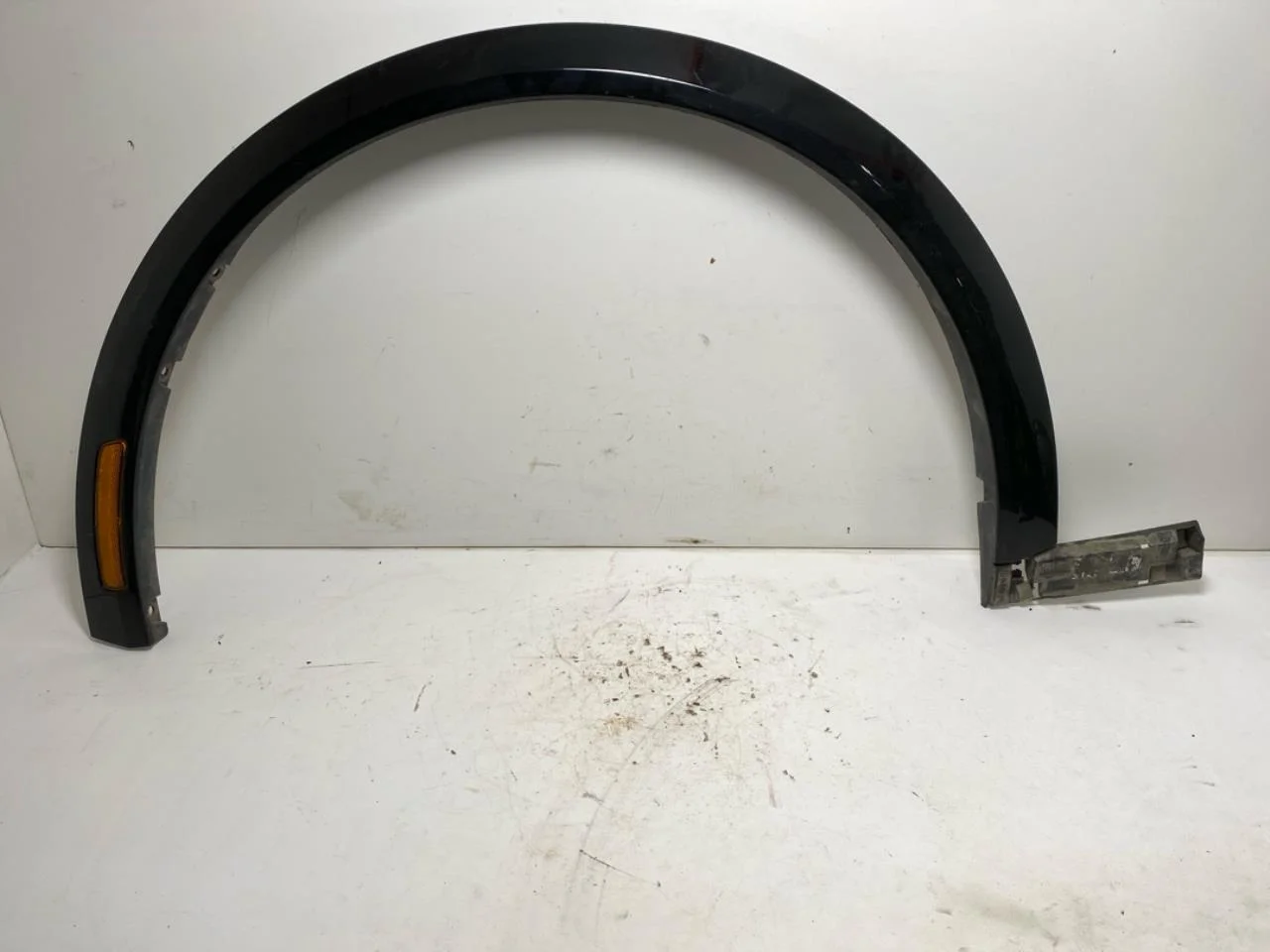 Ford MUSTANG MACH-E 2021- Wheel arch trim