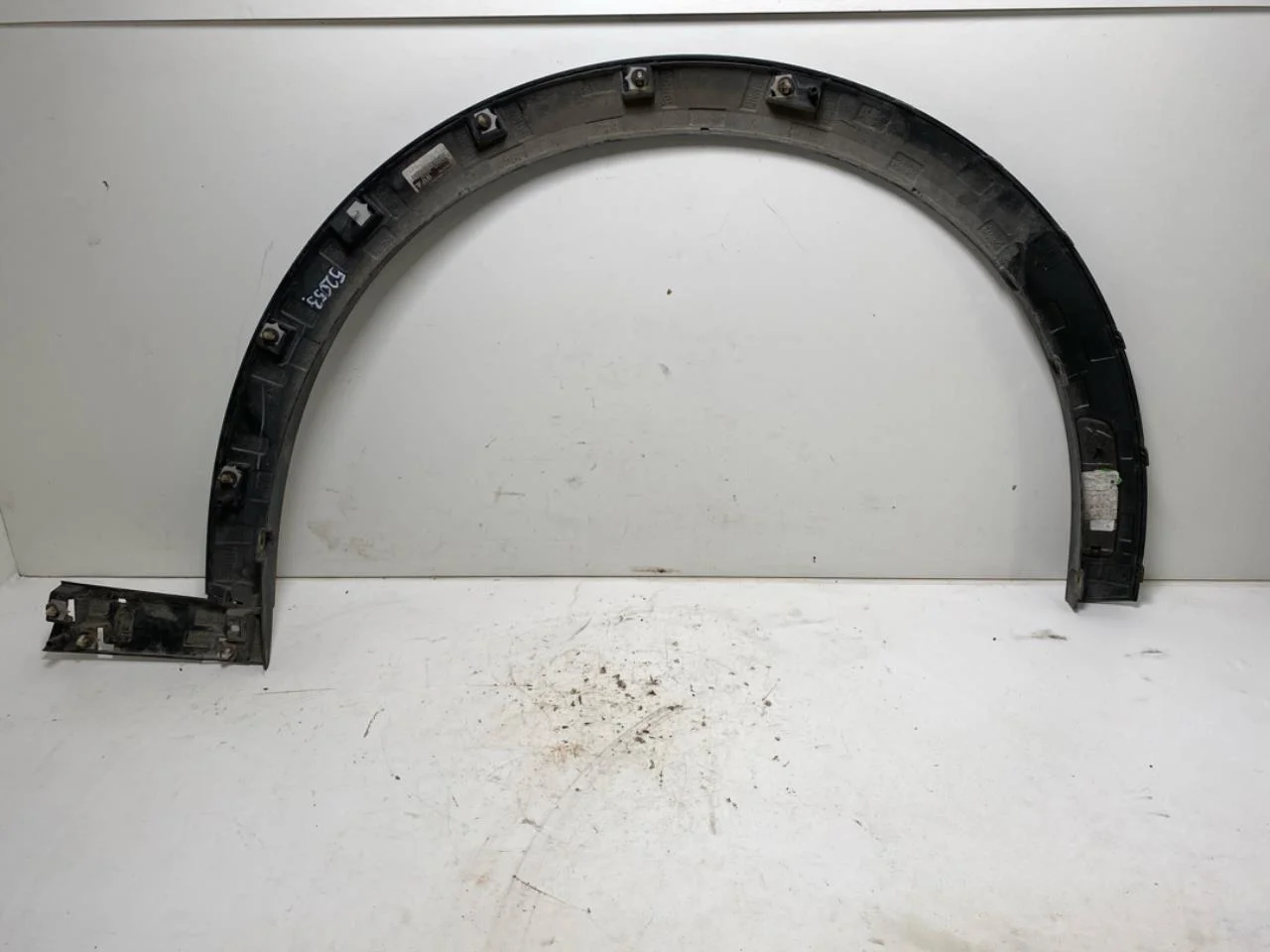 Ford MUSTANG MACH-E 2021- Wheel arch trim view 2