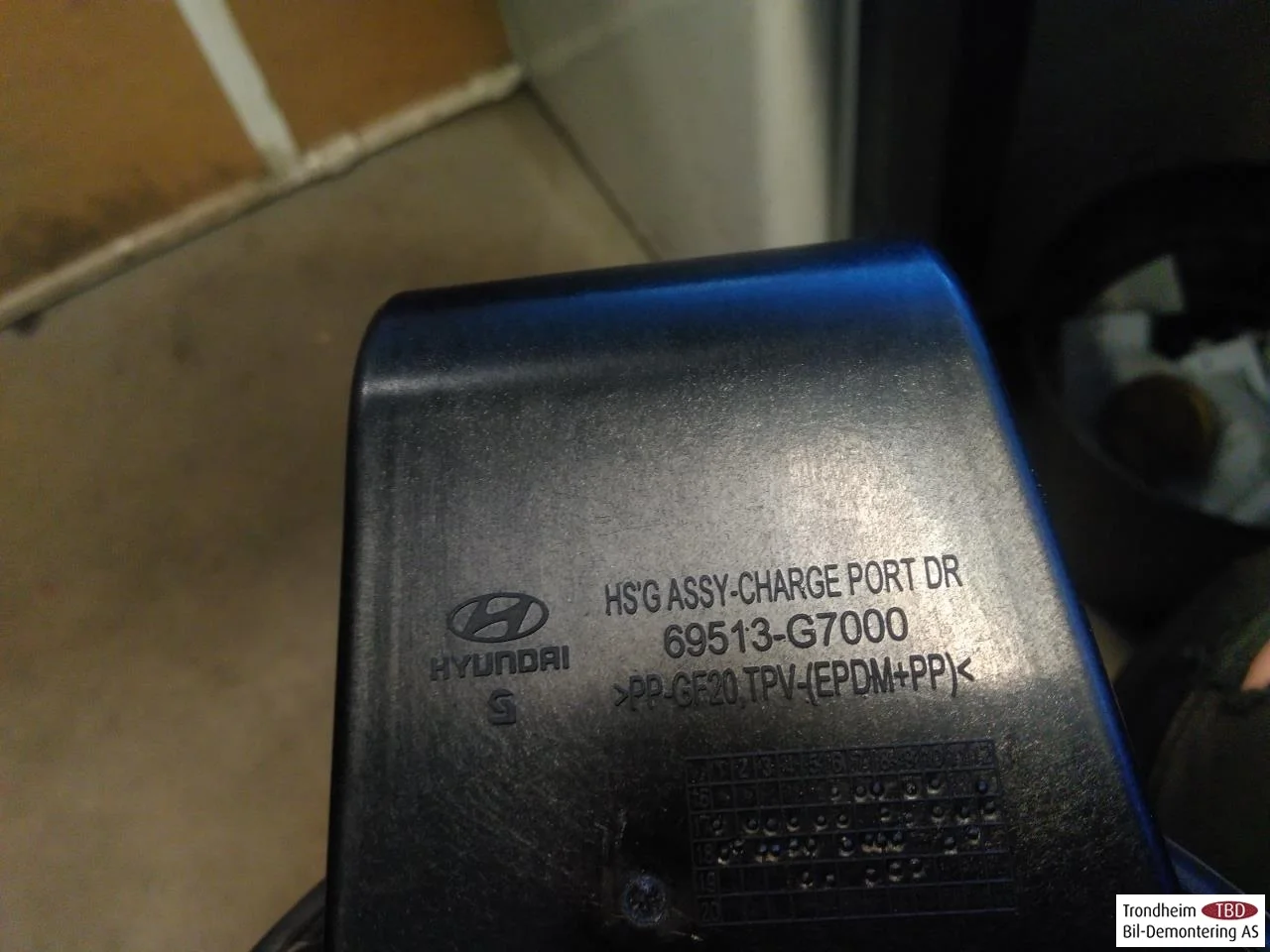 Hyundai IONIQ AE 2017-22 Capac port încărcare, electric / hibrid vedere 4