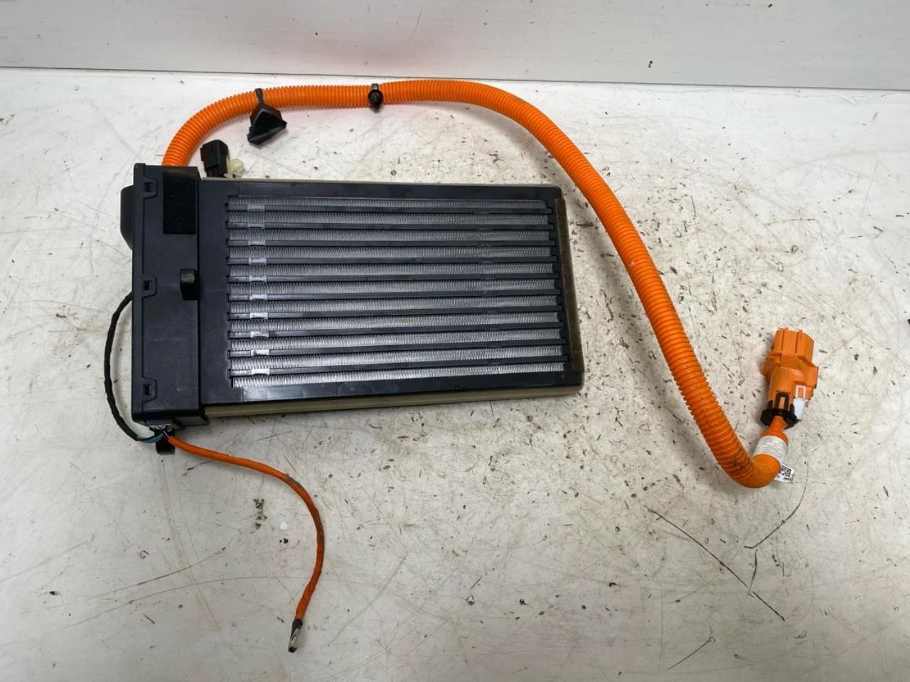 Hyundai IONIQ 5 NE 2022- Heater matrix, electric view 2
