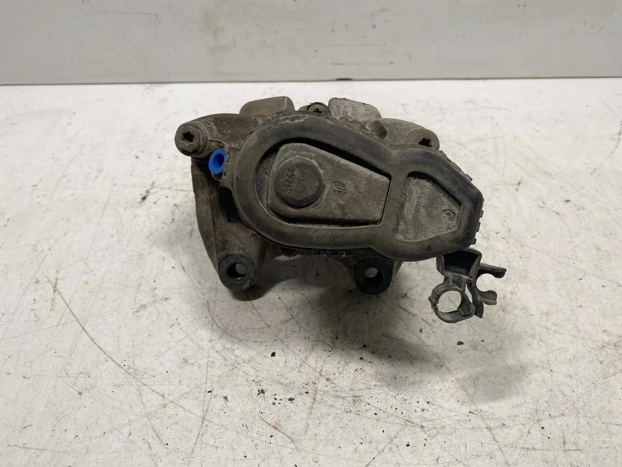 Mercedes B 180-200 W246/W242 2012-19 Rear left brake caliper view 3