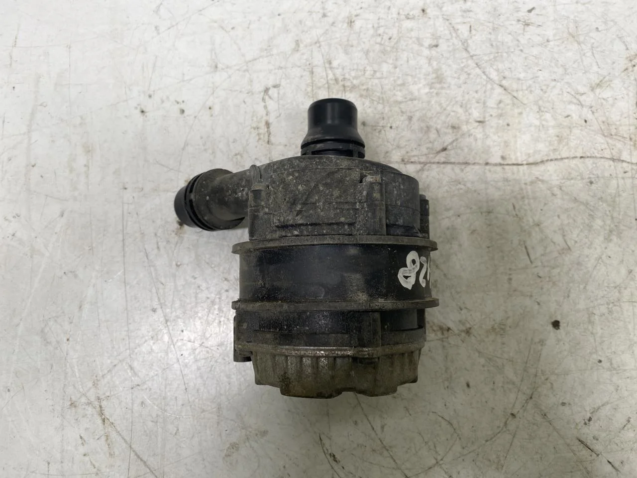 Mercedes B 180-200 W246/W242 2012-19 Keringtetőszivattyú nézet 3