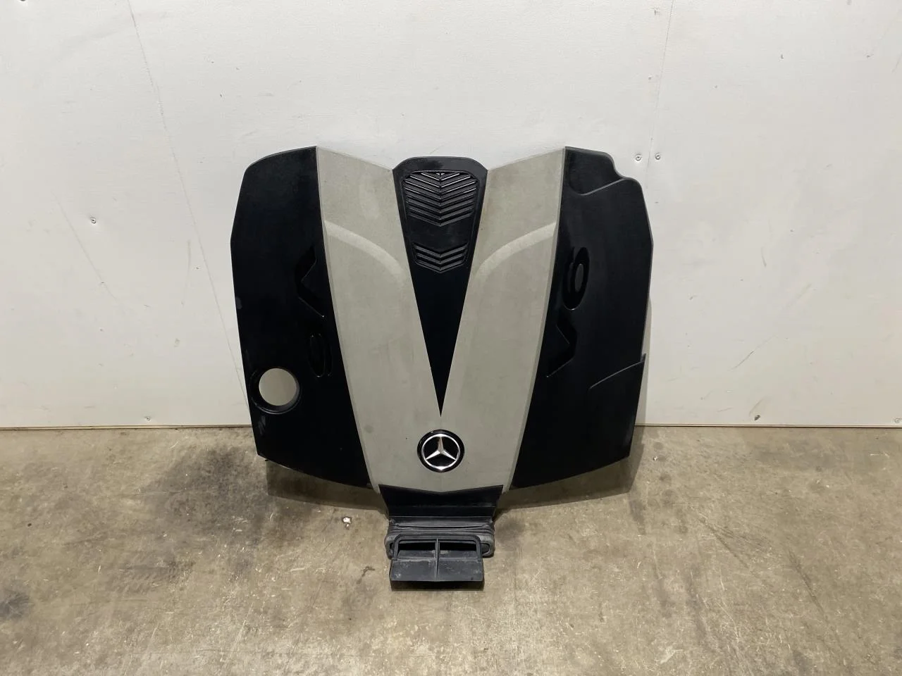 Mercedes B 180-200 W246/W242 2012-19 Engine cover, upper