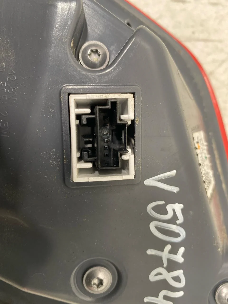 Mercedes B 180-200 W246/W242 2012-19 Hátsó lámpa, bal, csomagtérajtón (belső) nézet 3
