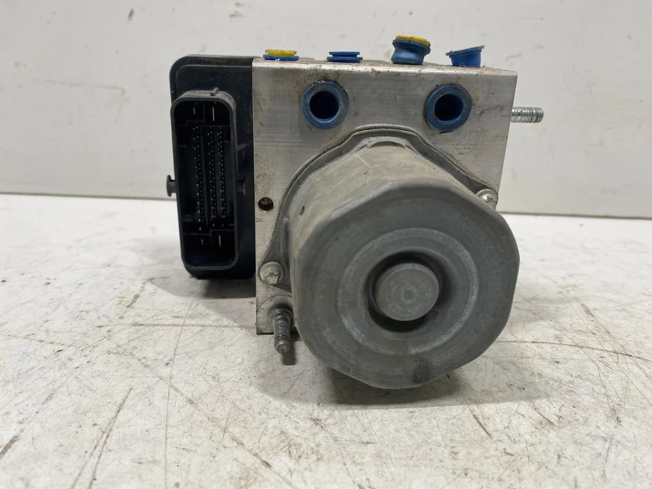Mercedes B 180-200 W246/W242 2012-19 ABS hidraulika egység (tömb) nézet 3
