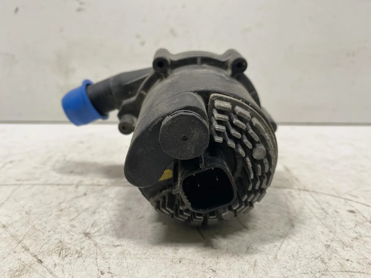 Mercedes B 180-200 W246/W242 2012-19 Keringtetőszivattyú nézet 3