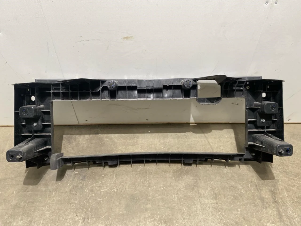 Hongqi E-HS9 2022- Front panel view 2
