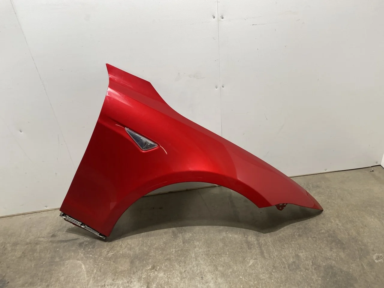 Tesla MODEL S 2013- Front right fender