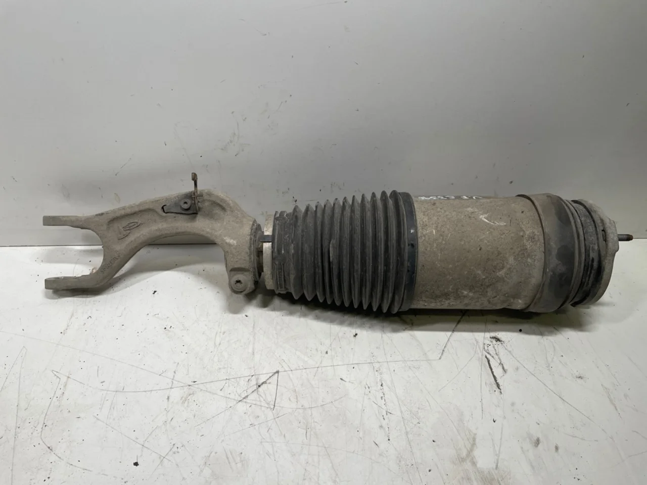 Tesla MODEL S 2013- Air spring bellows / air cushion, level control